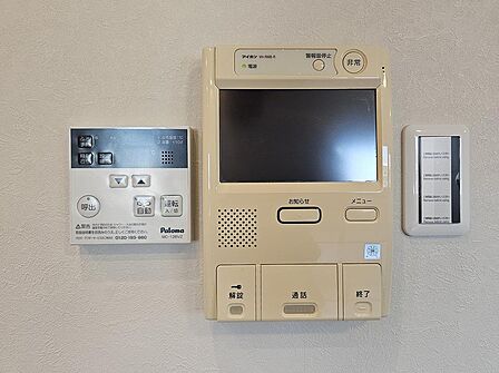 TVモニター付インターホン。