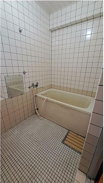 浴室を拡大表示