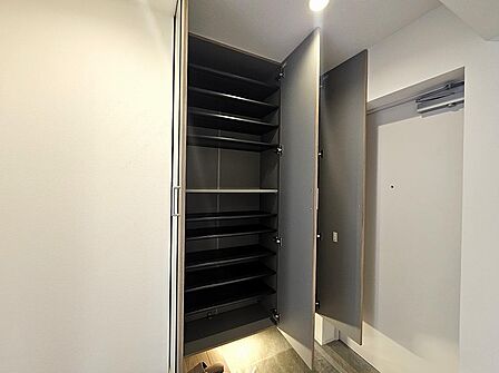 大型のシューズBOX。