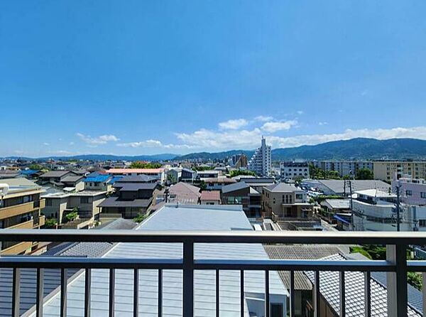 バルコニーを拡大表示