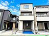外観：外壁はクリーム色、アクセントでライトグレー色のサイディング、シックで落ち着いた印象です！