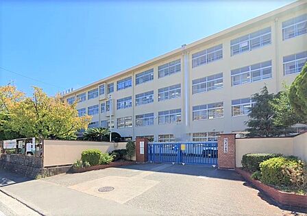 福岡市立片江小学校：450ｍ、徒歩6分！