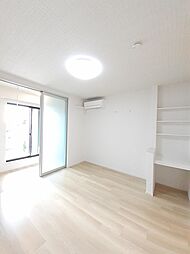 エトワール 1階ワンルームのリビング/ダイニング