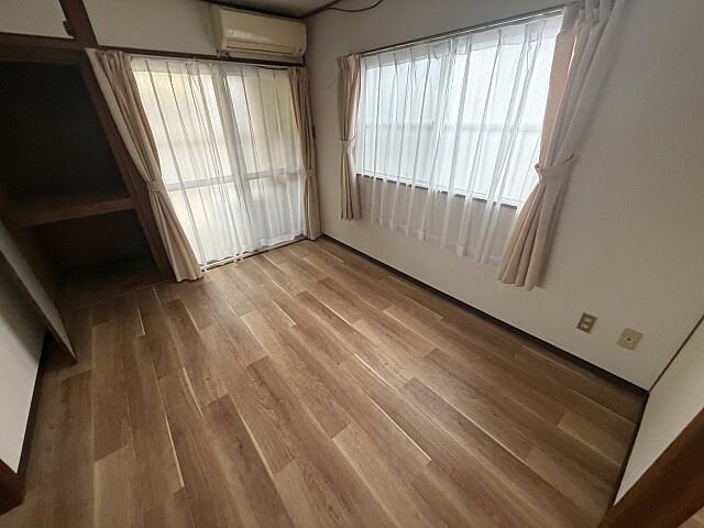 洋室