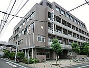 荒川区立諏訪台中学校（1380m）