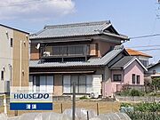 1972年(昭和47年)03月築です。人気の整形地物件。都市ガス物件です♪ 昭和56年1月 2階部分増築！