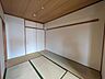 和室：6帖の和室の様子です。