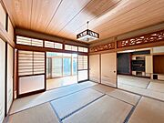 【リフォーム中】南東側和室写真です。畳の表替を行います。