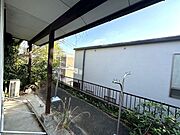 笹丘小学校まで約400ｍ、友泉中学校まで約500ｍ