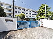 北九州市立萩ケ丘小学校 徒歩9分。 650m