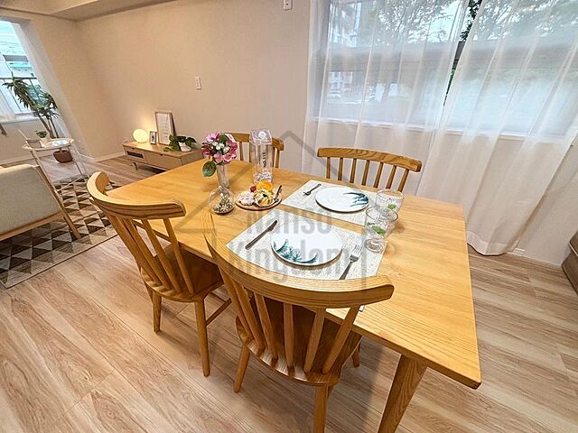 リビング/ダイニング 小栗原住宅2号棟 2階/214号室