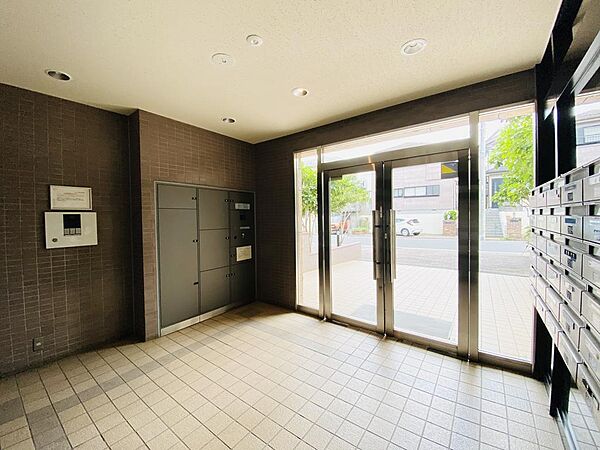 エントランスを拡大表示