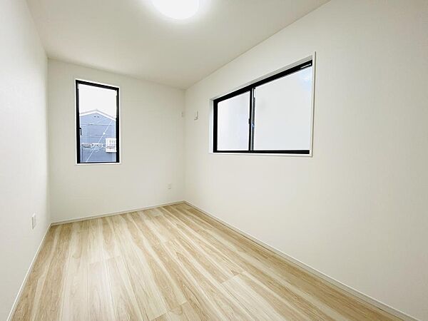 洋室を拡大表示