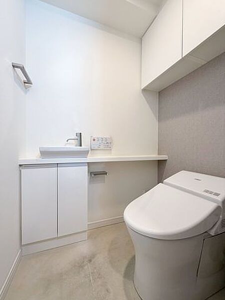 トイレを拡大表示