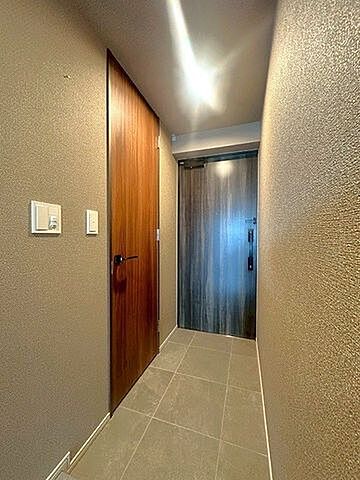 玄関 レーベン長町南THECROWNED 9階/-