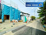 前面道路含む外観