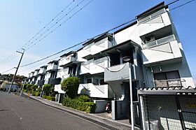 大阪府大阪狭山市茱萸木4丁目（賃貸マンション3LDK・1階・67.00㎡） その1