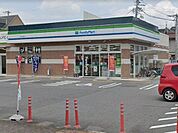 ファミリーマート千種今池南店■「あなたとコンビに」ファミリーマート。24時間営業のコンビニは生活環境に欠かせません♪Tカードなどがご利用いただけます！ 70m