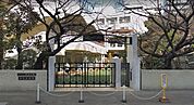 東桜幼稚園■緑豊かな環境と充実した施設のなかで、子どもたちが明るく目を輝かせながらイキイキ・のびのびと育っていけるよう、全教員が全身全霊を傾けて「心の教育」に取り組んでいます。 350m