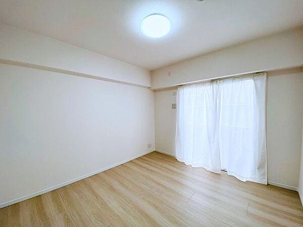 洋室を拡大表示