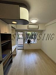 東京メトロ日比谷線 広尾駅 徒歩12分の賃貸マンション 2階ワンルームのリビング/ダイニング