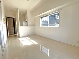 ＣＯＵＲＴＦＥＲＩＡ 9階1LDKのリビング/ダイニング