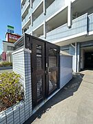 敷地内ゴミ捨て場