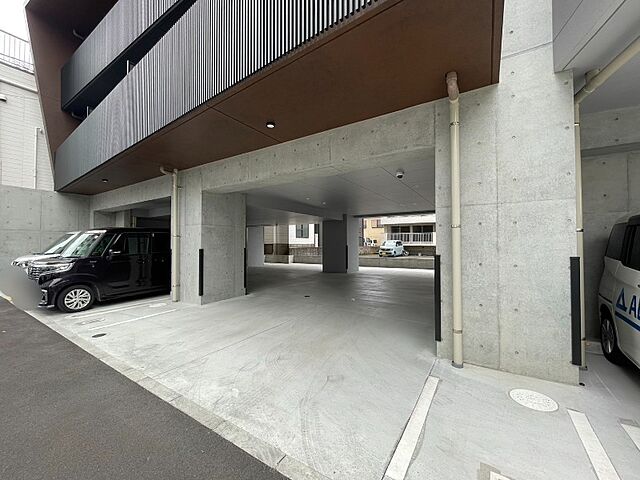 3 / 3