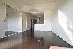 ベイシス隼人 5階2LDKのリビング/ダイニング