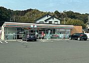セブンイレブン隼人日当山店 456m
