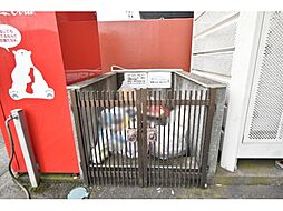 敷地内ごみ置き場