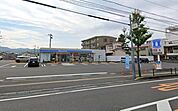 ローソン鹿児島谷山中央一丁目店 76m