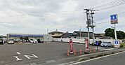 ローソン指宿秋元店 696m