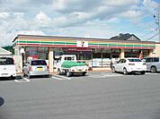 コンビニ「セブンイレブン松本島内青島店まで379m」