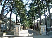 公園「あがたの森公園まで1683m」