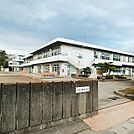 小学校「松本市立鎌田小学校まで955m」