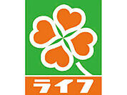 ライフ大国町店 309m