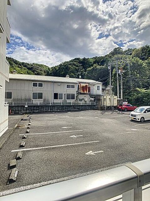 6 / 15