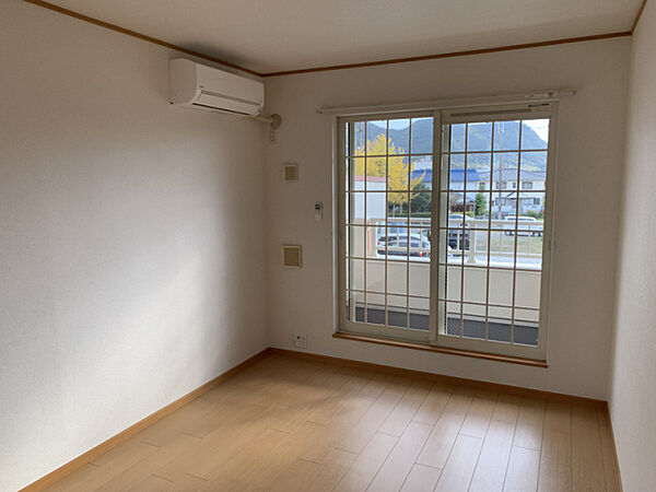 ヴィエルジュ ｜兵庫県西脇市上野(賃貸アパート2LDK・2階・58.48㎡)の写真 その3