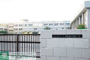 桜道中学校 徒歩14分。中学校 1080m