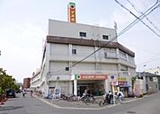 紳士服コナカ新小岩店 289m