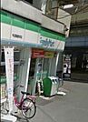 ファミリーマート 757m