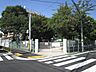 周辺：小松南小学校 650m