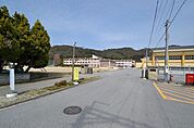 米原市立双葉中学校　校門 3700m