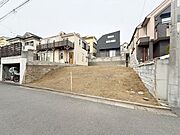 バランスの良い理想的な土地形状です。土地の形がキレイだとプランニングがしやすいですね。