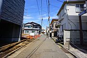 周辺は第一種低層住居専用地域。住環境に配慮され、生活のしやすさに重点をおいた閑静な住宅地です。