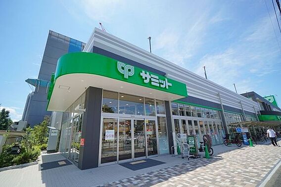 サミットストア...