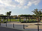 境南中央公園 徒歩19分。 1480m