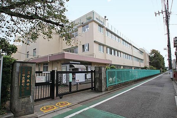 周辺を拡大表示