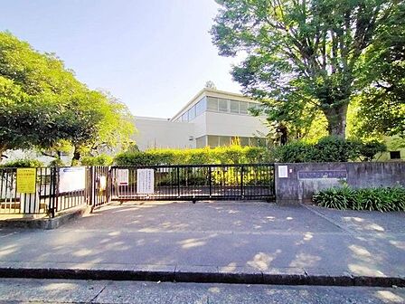 西東京市立上向台小学校 徒歩10分。 750m
